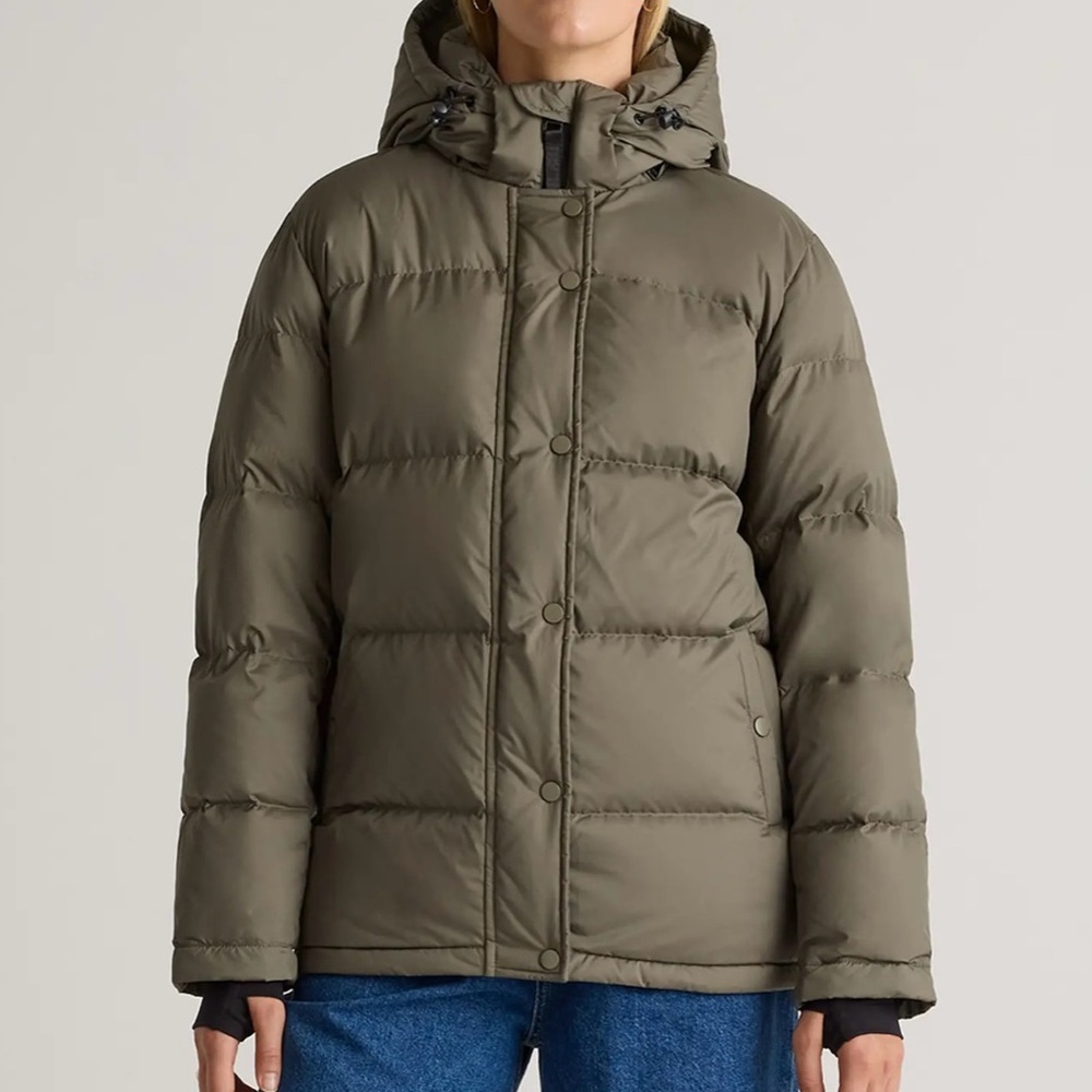 Quince Women's Olive Puffer Jacket